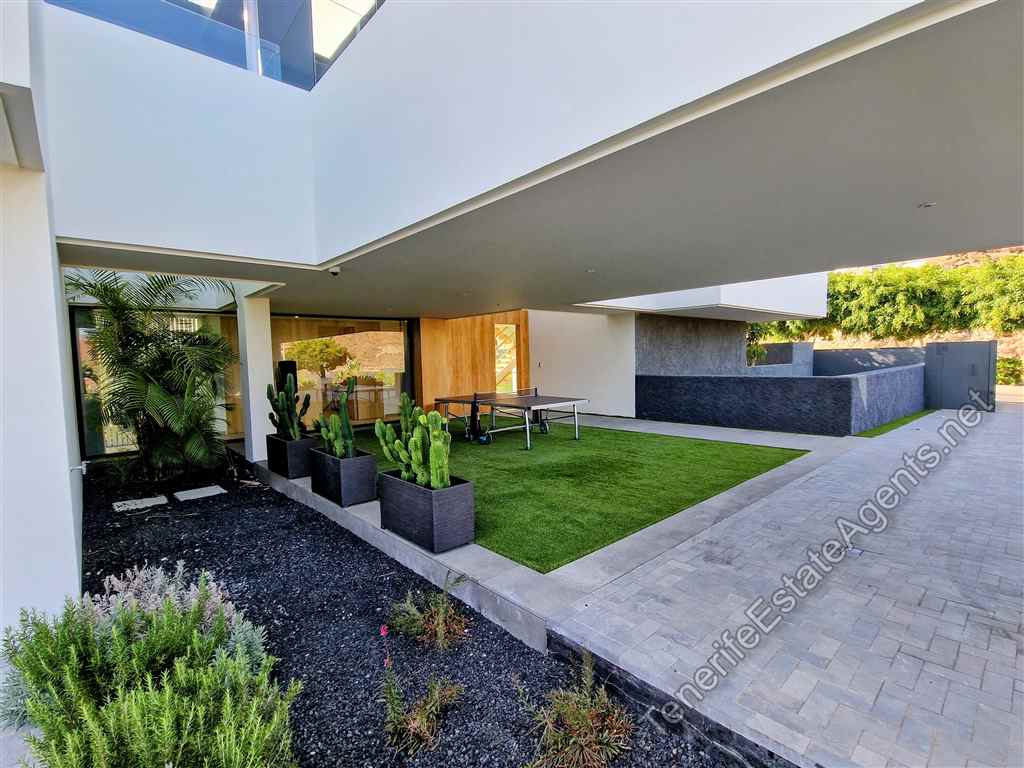 Preisgünstige moderne 4-Bett-Luxus-Villa zu verkaufen, Costa Adeje Golf 4.990.000€ -